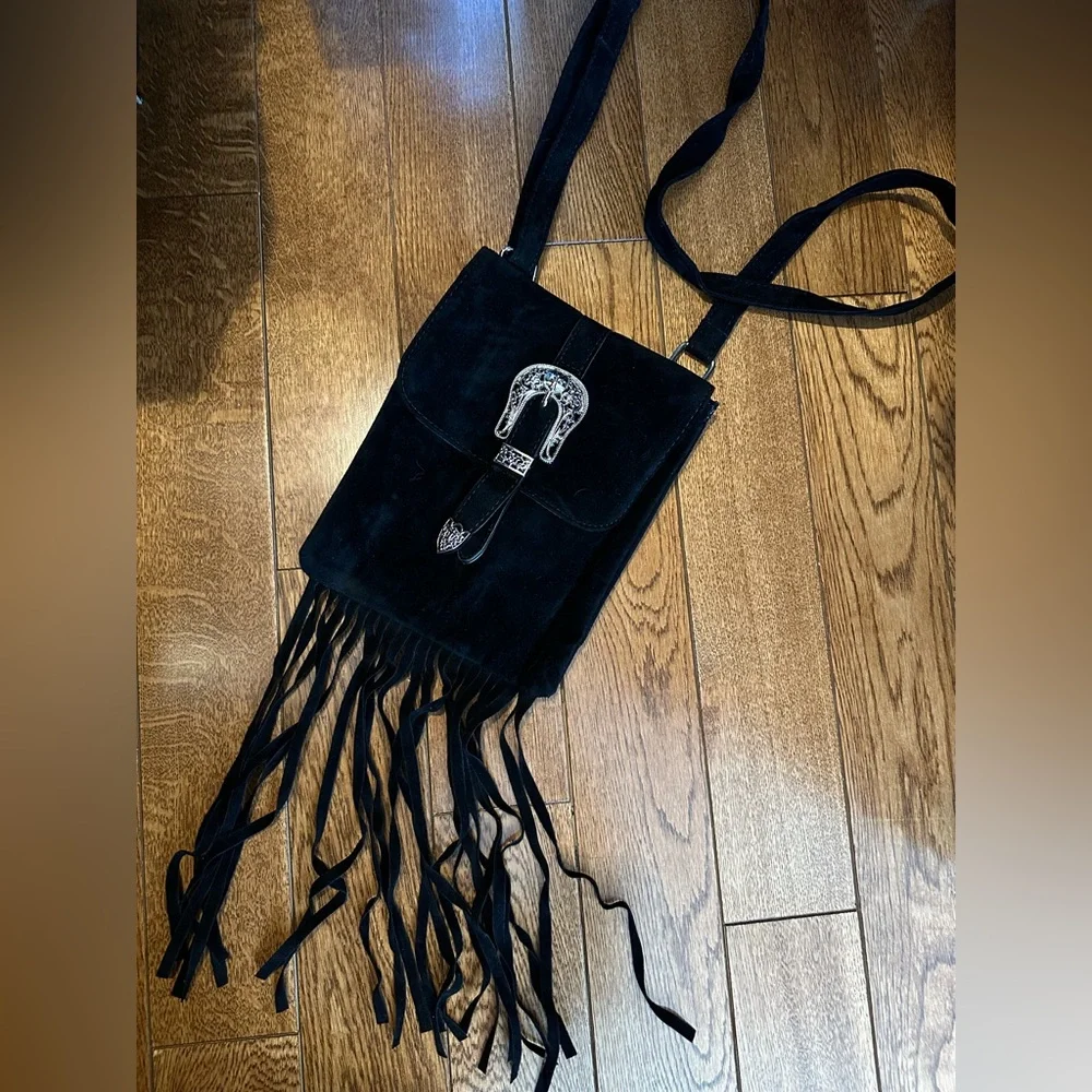 Fringe buckle purse - Picture 1 of 8
